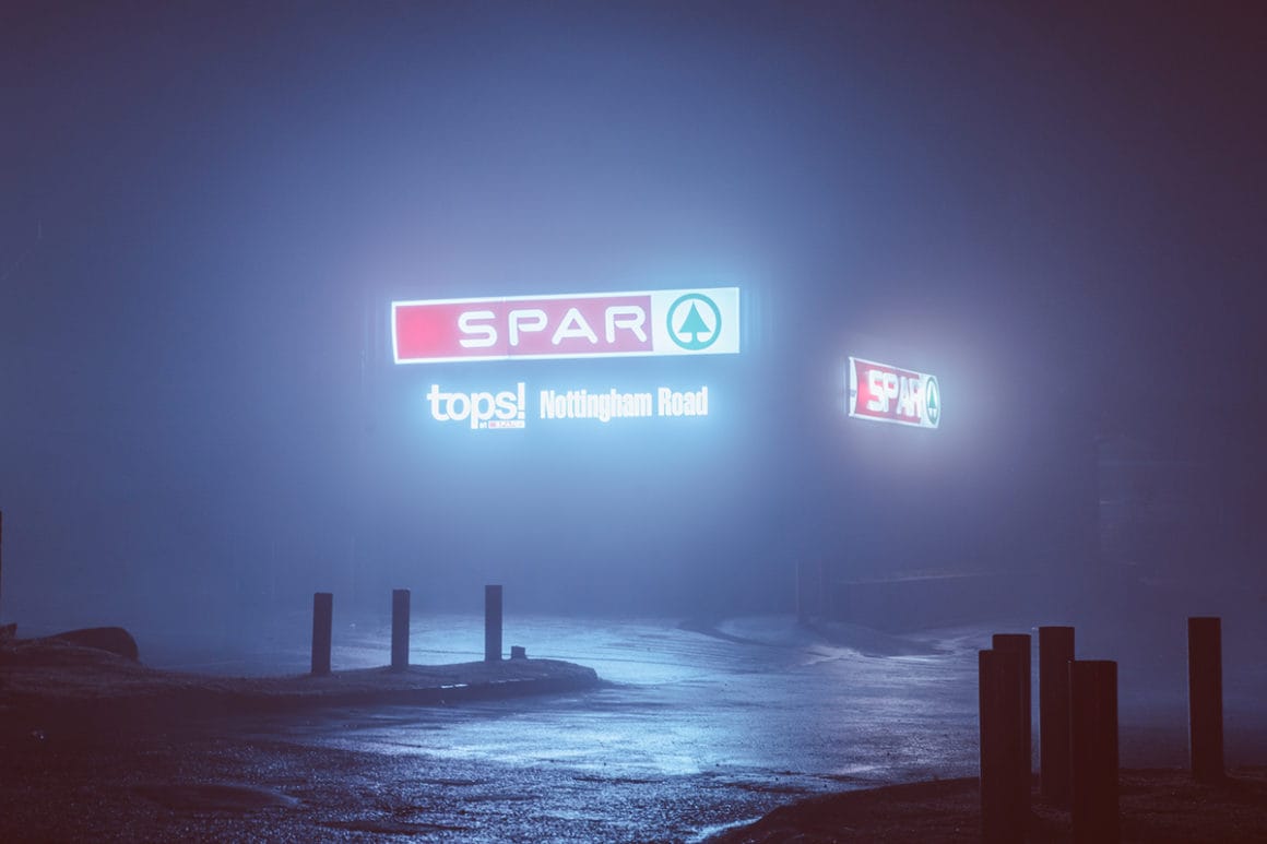 midnight shop par Elsa Bleda