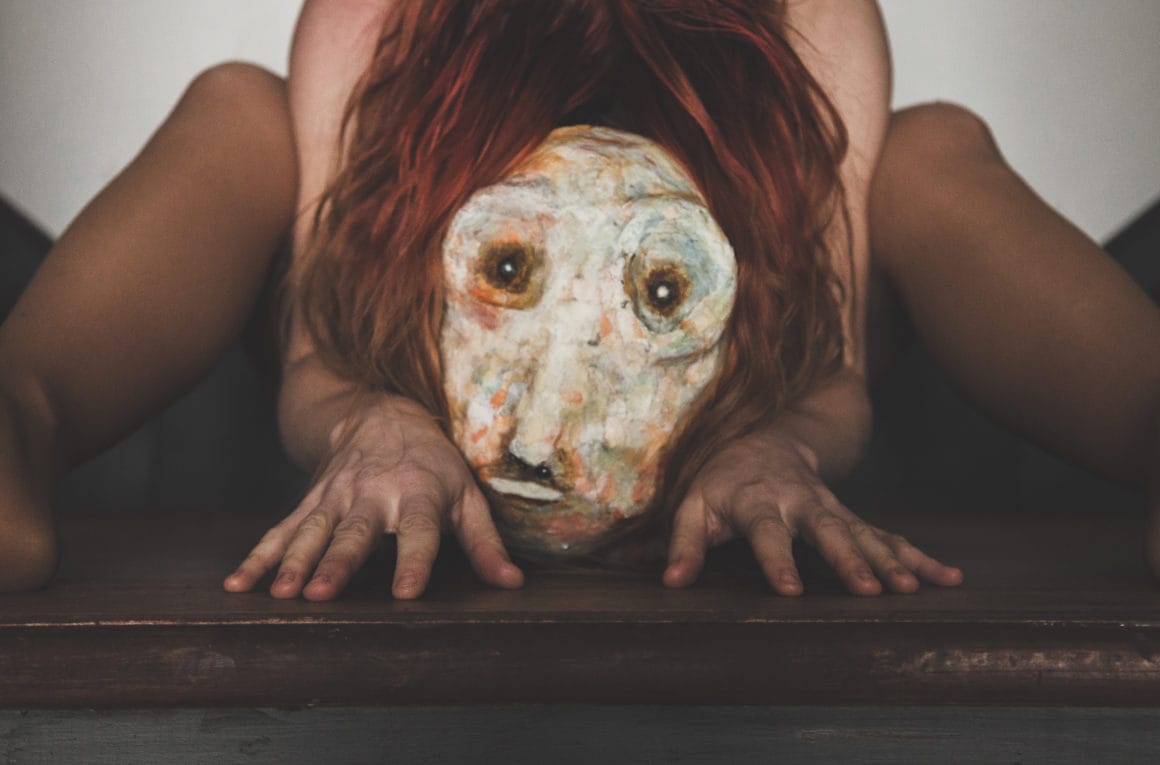 Katie Green, l’artiste qui fait tomber les masques 10